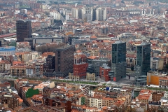 1- 800px-Vista_de_Bilbao_(1)