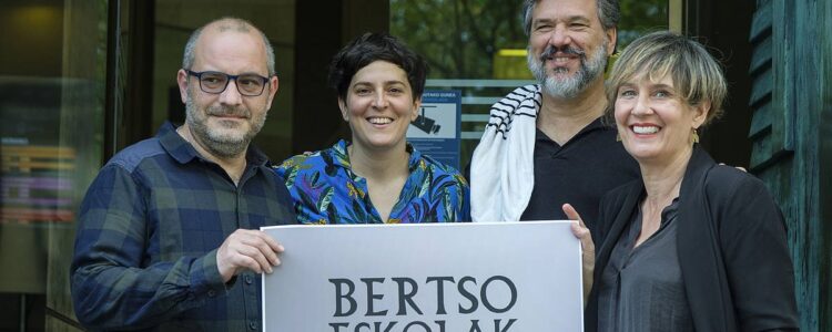 Bertso eskolak aztertzen dituen liburua atera du Nevadako unibertsitateak