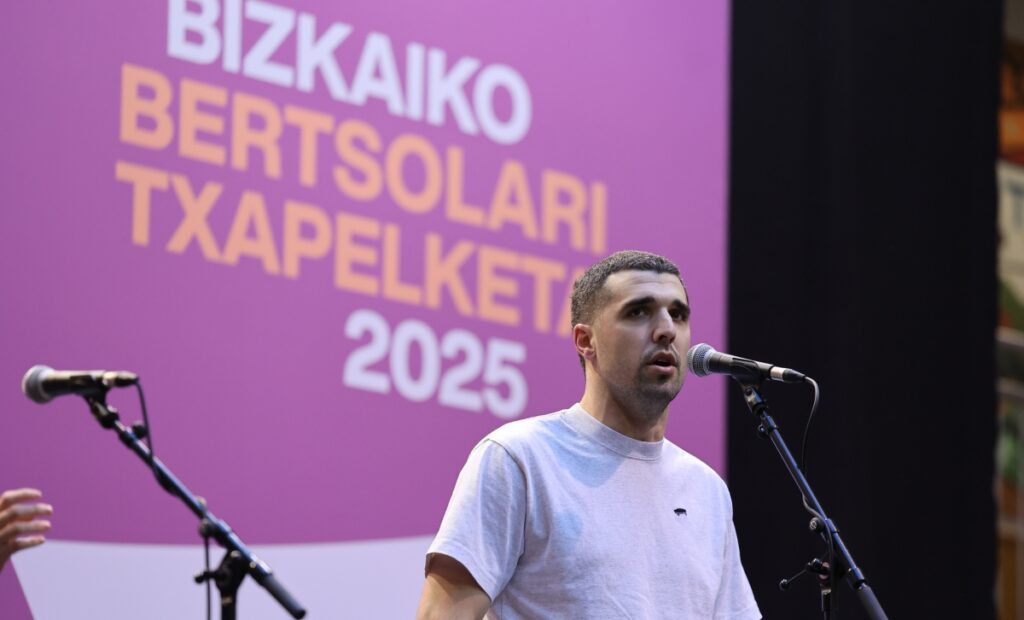 Txapelaren bila doa Aitor Etxebarriazarraga Txapelaren bila doa Aitor Etxebarriazarraga