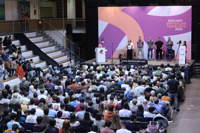 Txapelaren bila doa Aitor Etxebarriazarraga Txapelaren bila doa Aitor Etxebarriazarraga