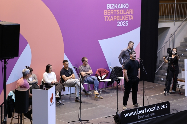 Txapelaren bila doa Aitor Etxebarriazarraga Txapelaren bila doa Aitor Etxebarriazarraga