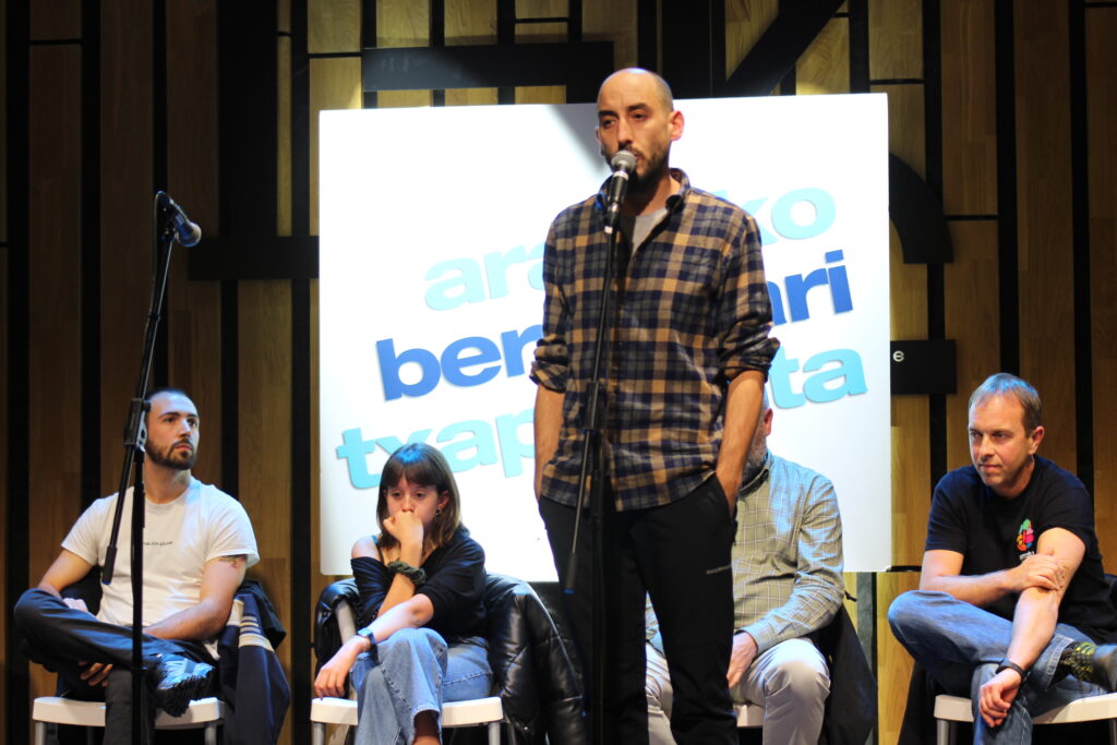 Zehaztu da Arabako Bertsolari Txapelketan abestuko duten bertsolarien zerrenda Zehaztu da Arabako Bertsolari Txapelketan abestuko duten bertsolarien zerrenda